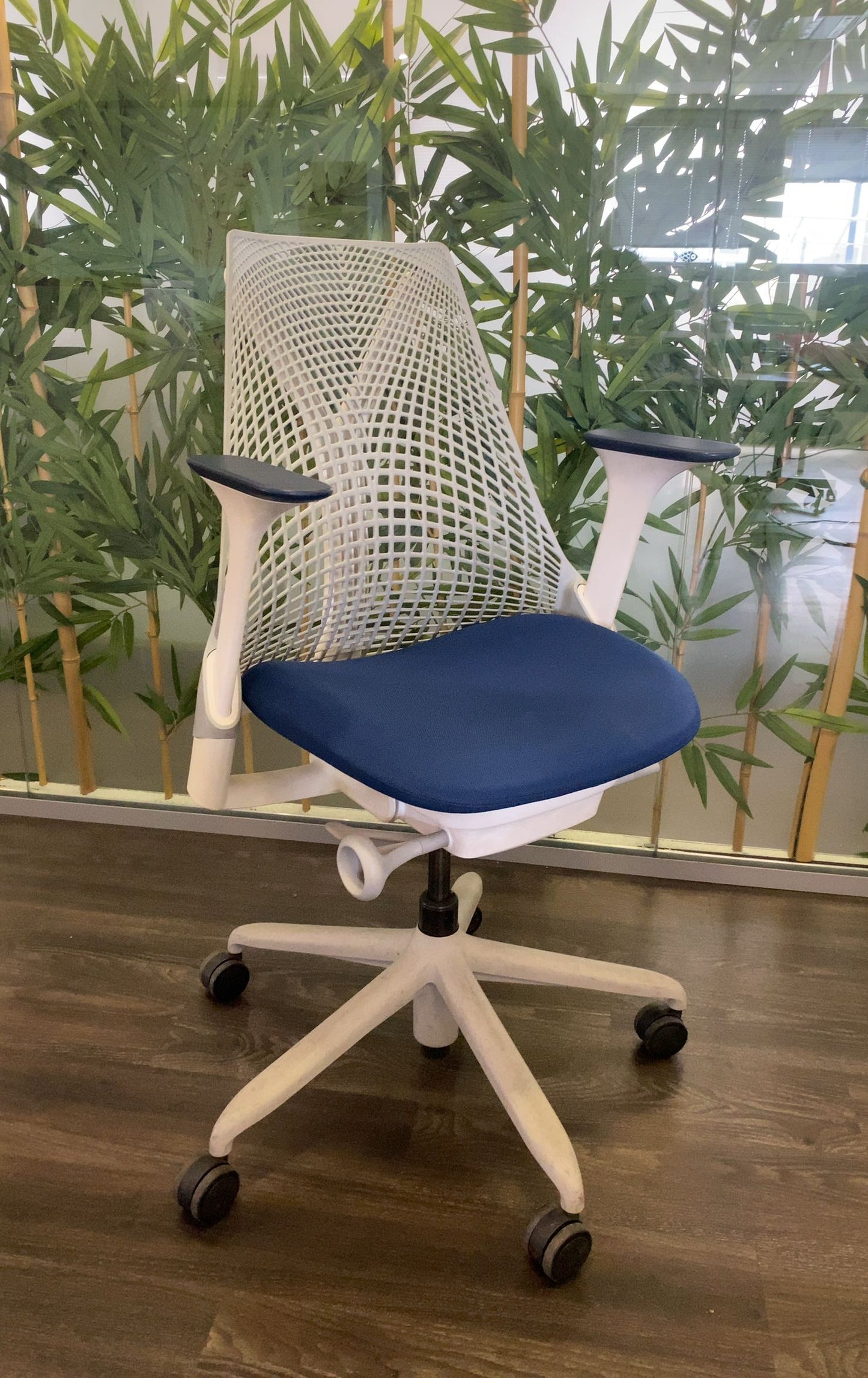 Siège de bureau ergonomique de bureau d'occasion