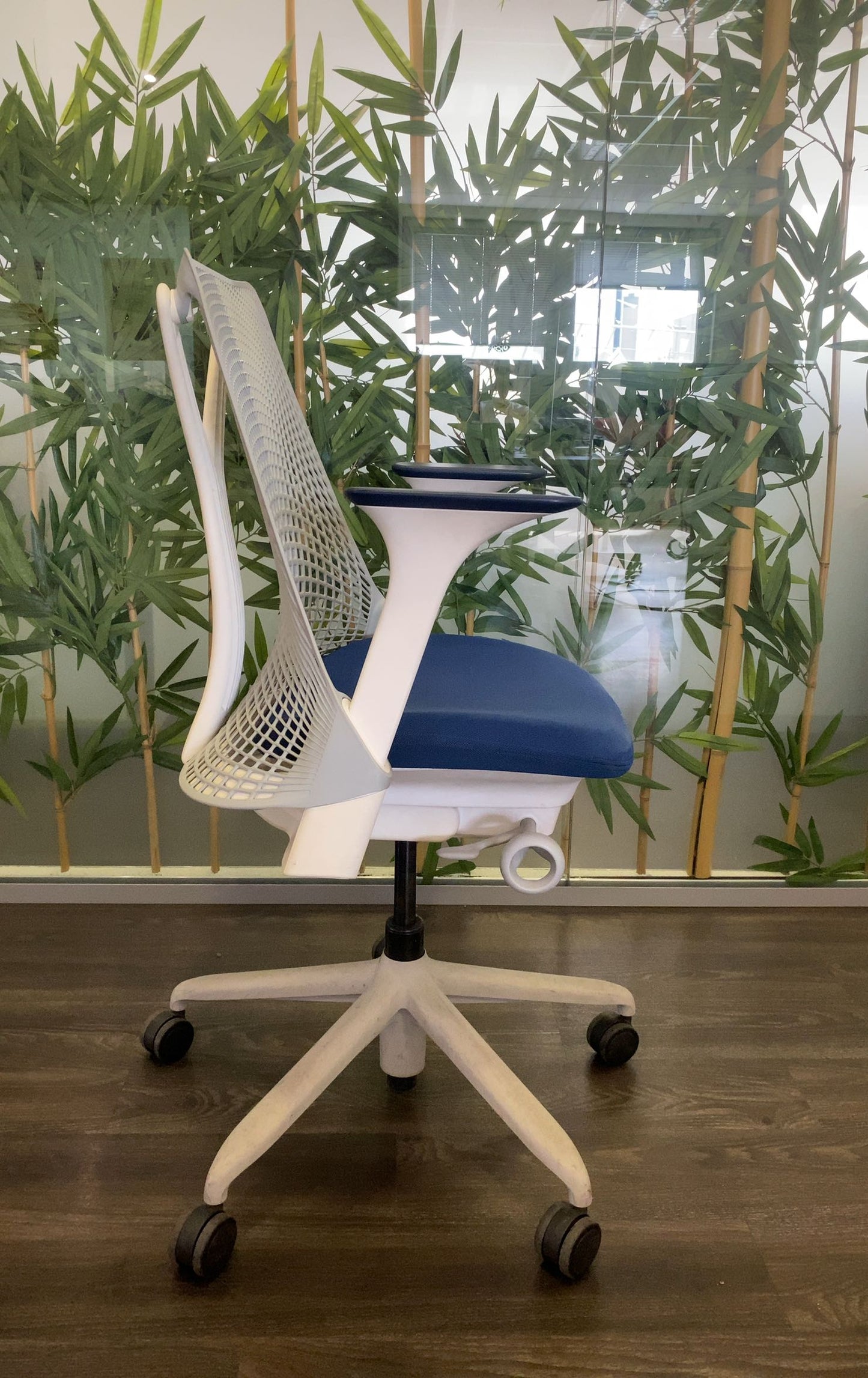 Fauteuil de bureau Herman Miller modèle Sayl