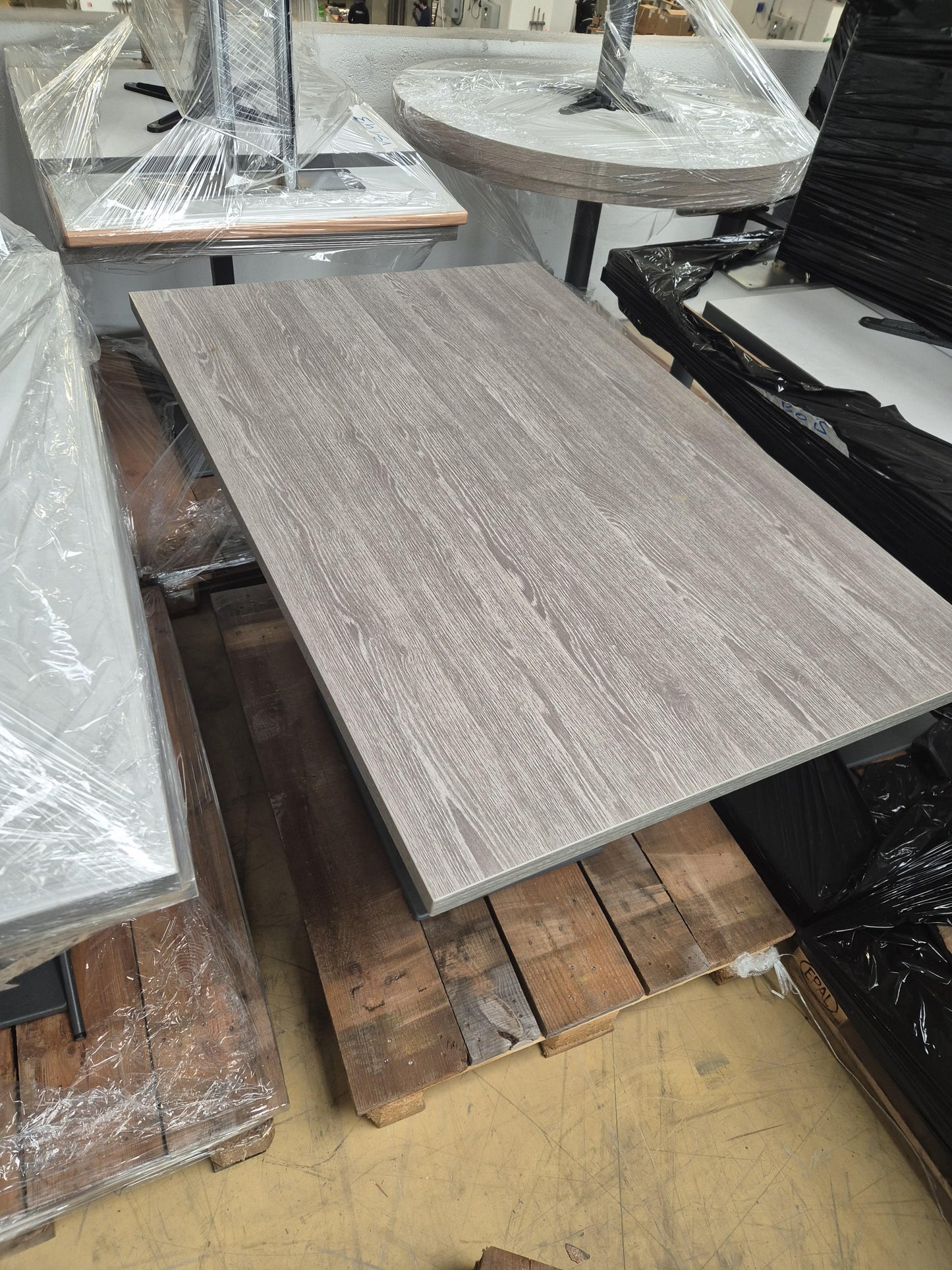 Table rectangulaire L120xl80xh77