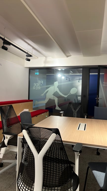 Table de réunion rectangulaire en bois et métal