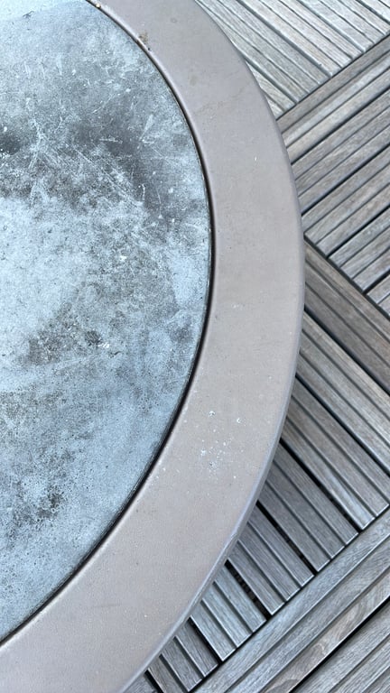 Table d'extérieur ronde en plastique - 71x71x38 cm