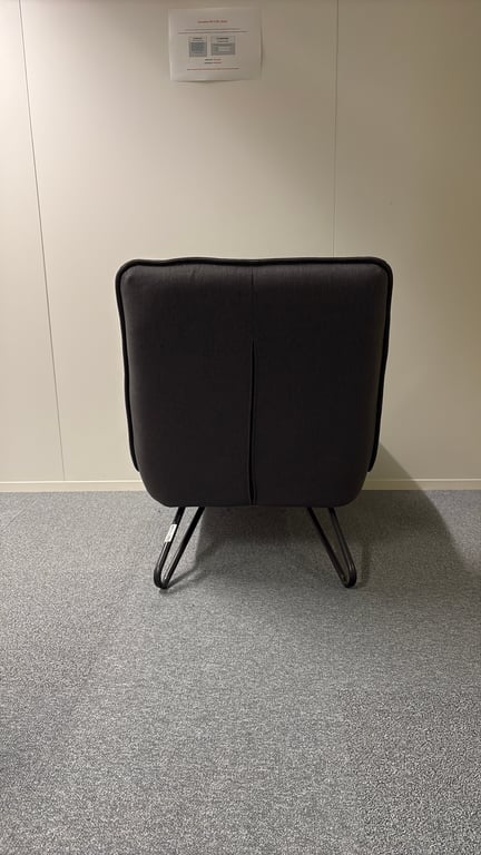 Fauteuil en Tissu Gris avec Pieds en Métal Noir