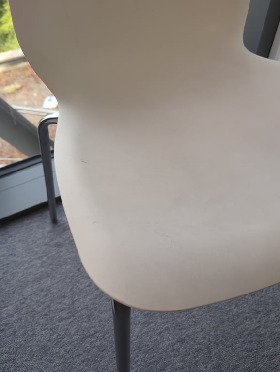 Chaise de cafétéria Leifarne