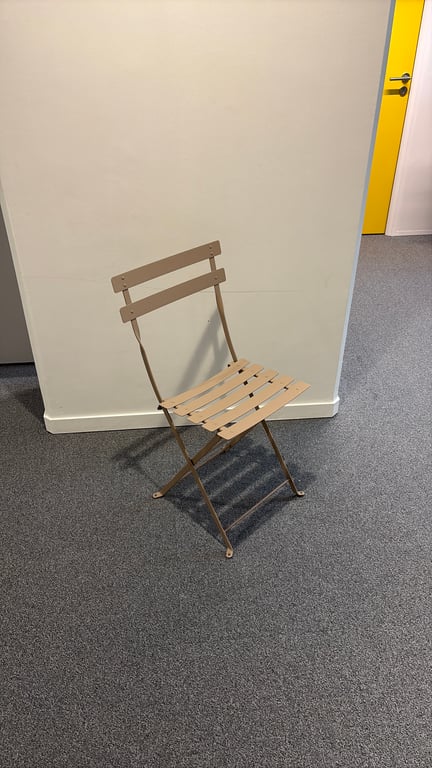 Chaise d'extérieur en métal