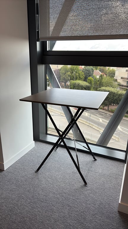 Table rectangulaire d'extérieur rabattable en métal coloris Teak