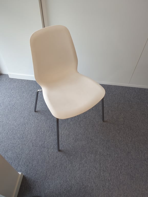 Chaise de cafétéria Leifarne