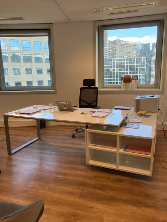 Bureau de direction blanc