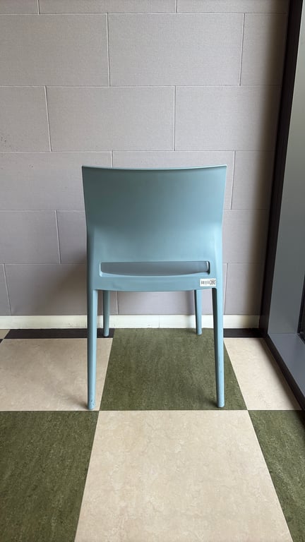 Chaise de cafétéria Bakhita - Model sans roulettes
