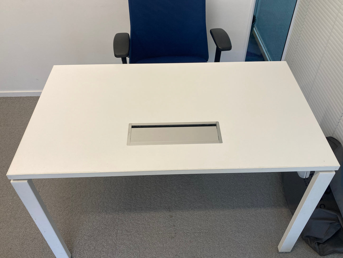 Bureau Droit 140x80x- Majencia Blanc