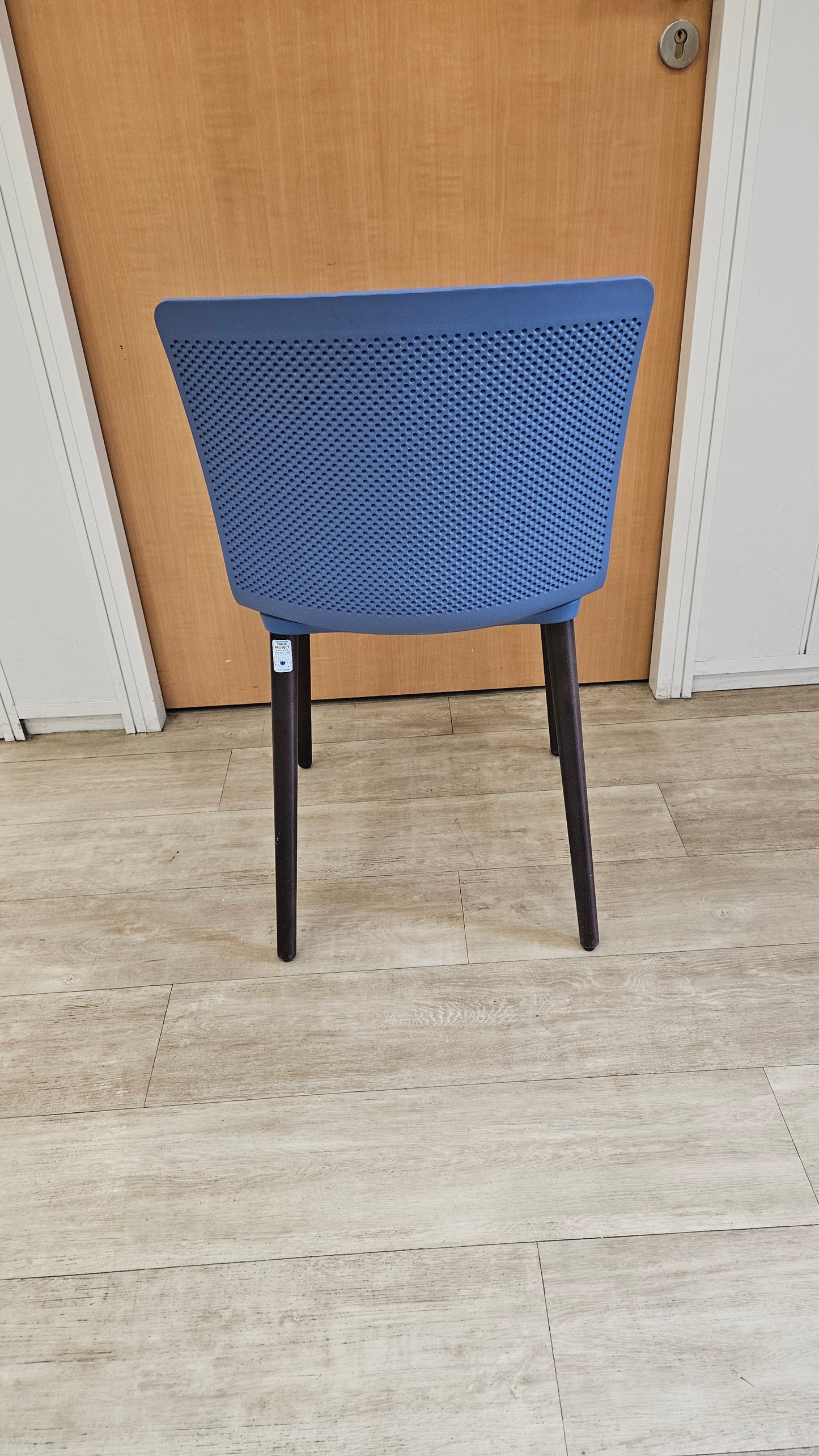 Chaise Forma 5 Glove Bleu et Noir