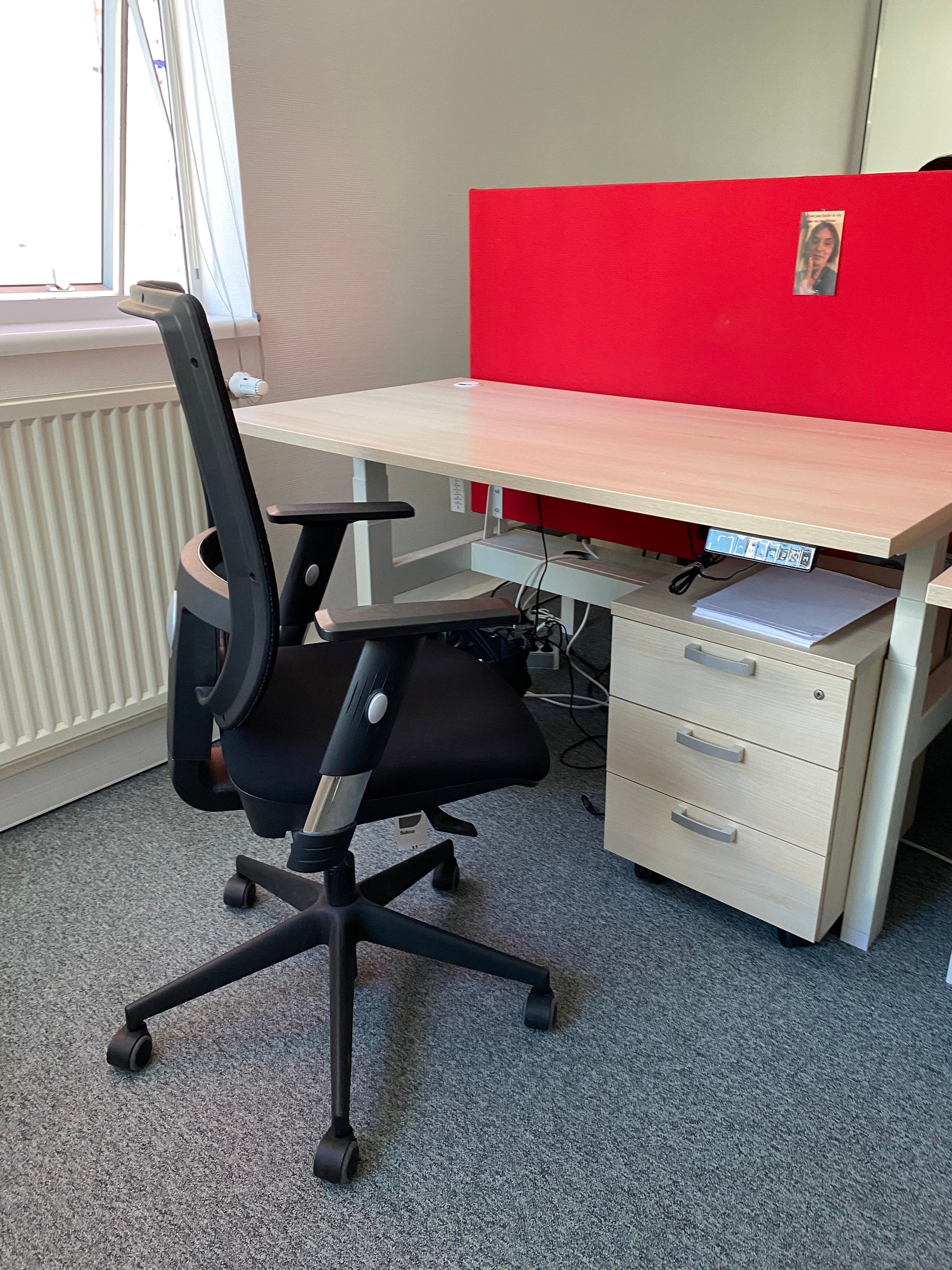 Chaise de bureau reconditionné avec accoudoirs réglables