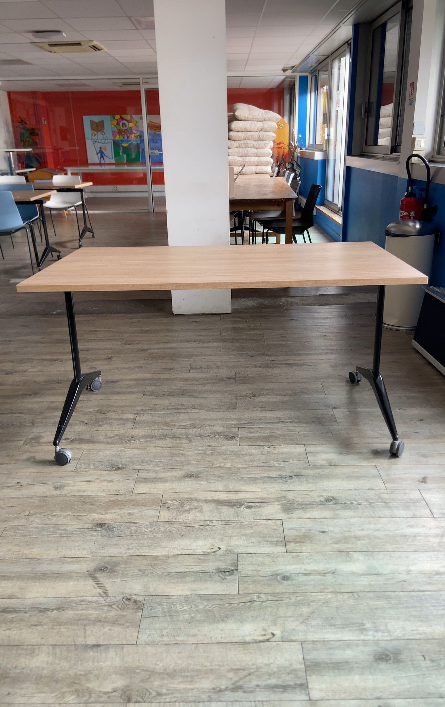 Table à roulettes