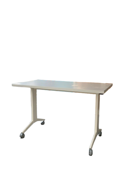 Table à roulettes
