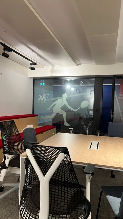 Table de réunion rectangulaire en bois et métal