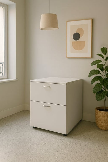 Caisson gris en métal avec roulettes et fermeture à clé