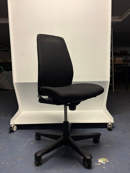 Fauteuil de bureau ergonomique avec roulettes et rotation
