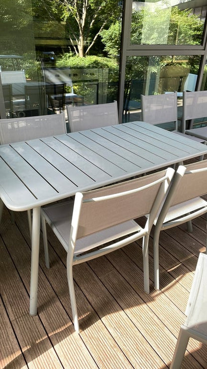 Chaise d'extérieur en métal et plastique