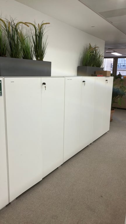 Armoire Basse 140 cm en Métal Blanc