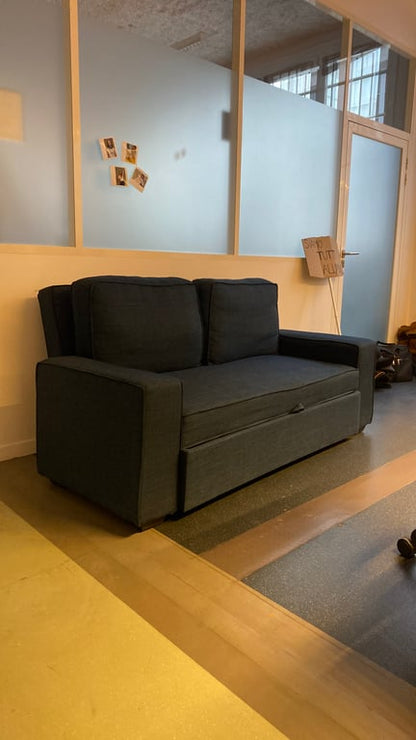 Canapé rectangulaire avec accoudoirs en tissu