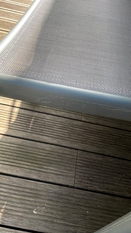 Chaise d'extérieur en métal et plastique