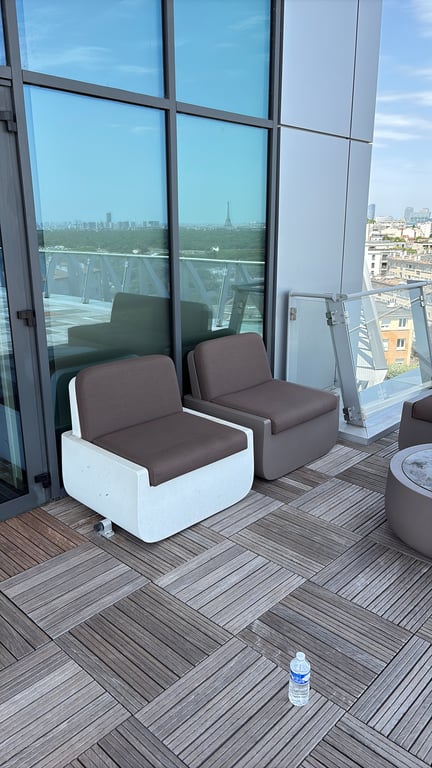 Mobilier d'extérieur en plastique et tissu