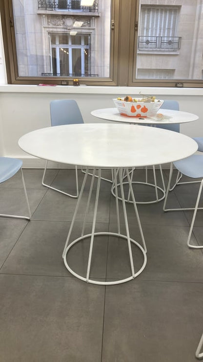 Table ronde de cafétéria