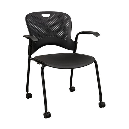 Chaise de réunion en résille avec accoudoirs et roulettes