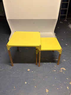 Table basse rectangulaire en bois et métal