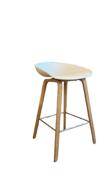 Chaise haute sans accoudoirs avec dossier plein