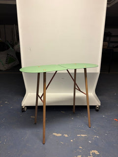 Table basse rectangulaire en métal