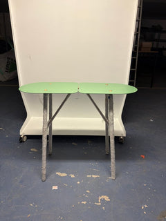 Table basse rectangulaire en métal